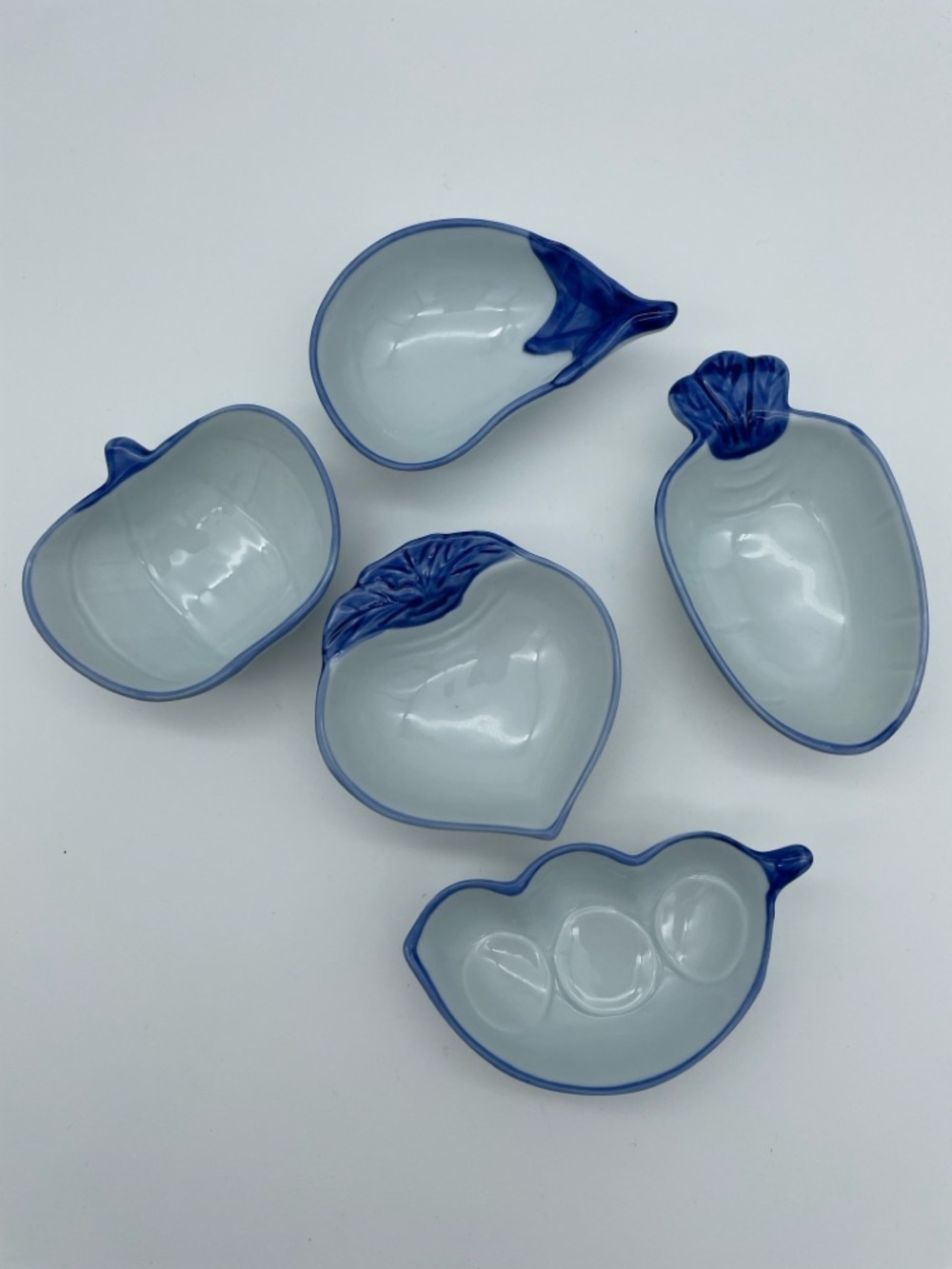 Vintage Blue & White Porcelain Condiment Dishes Set of 5 Mini Bowls Japan